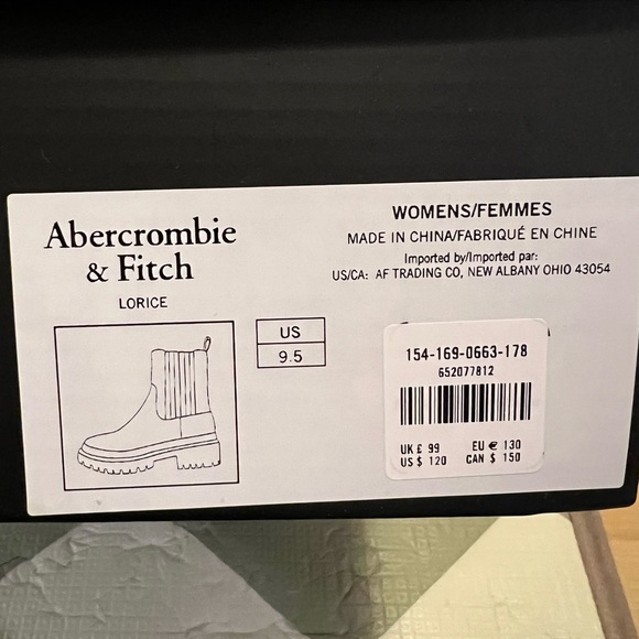 Chunky Chelsea Boots - Cream - A&F - Picture 10 of 11